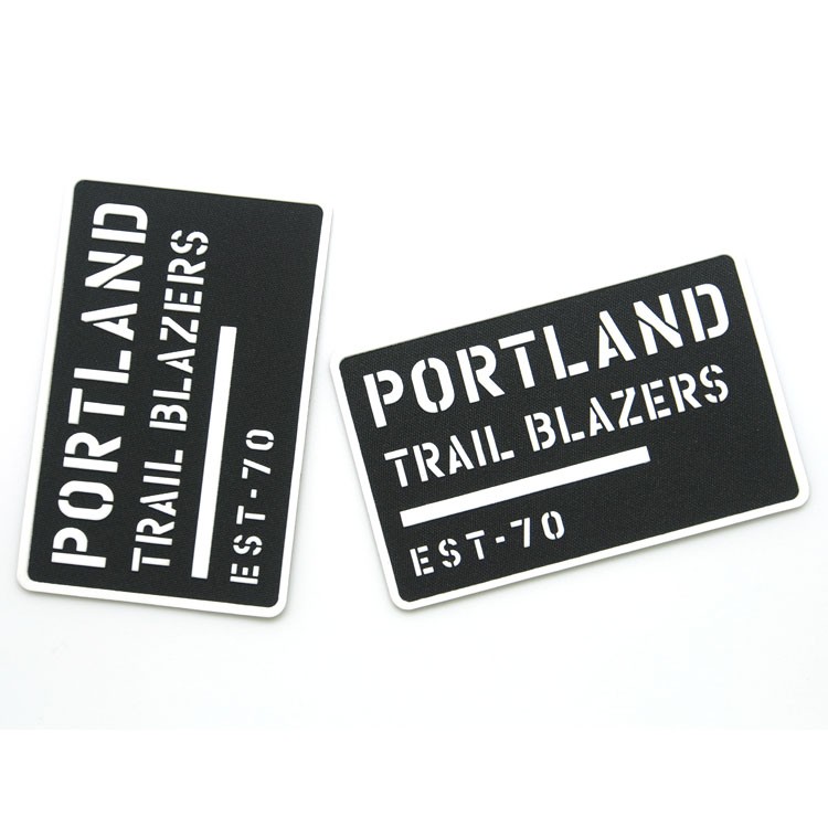 廠家直銷批發(fā)字母布標(biāo) 箱包洗水印標(biāo)商標(biāo)公仔 可免費(fèi)設(shè)計LOGO